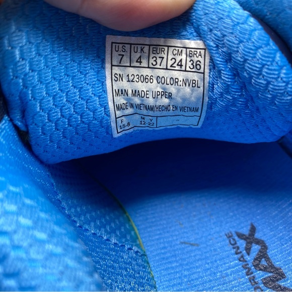 Skechers golf performance golf max shoes size 7.  Fits like a 6 or 6.5 - Picture 5 of 9